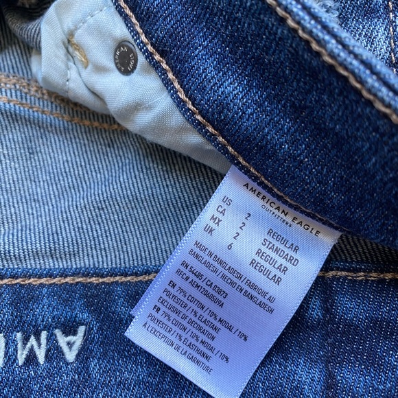 American Eagle Tomgirl stretch jeans - Picture 2 of 3